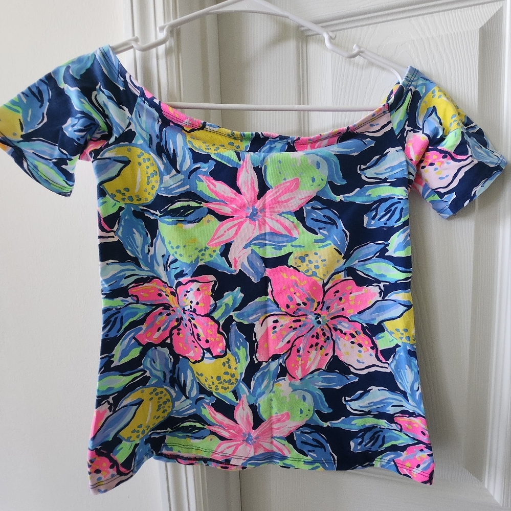 Beautiful Lilly Pulitzer top! Size XXS, VGUC.